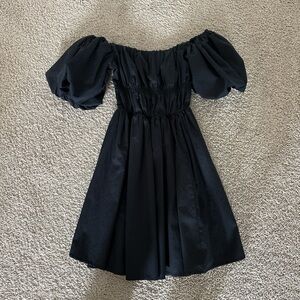 Abercrombie and Fitch Off the shoulder mini dress